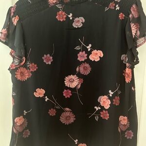 CeCe Black Peach Floral Ruffle Blouse Large